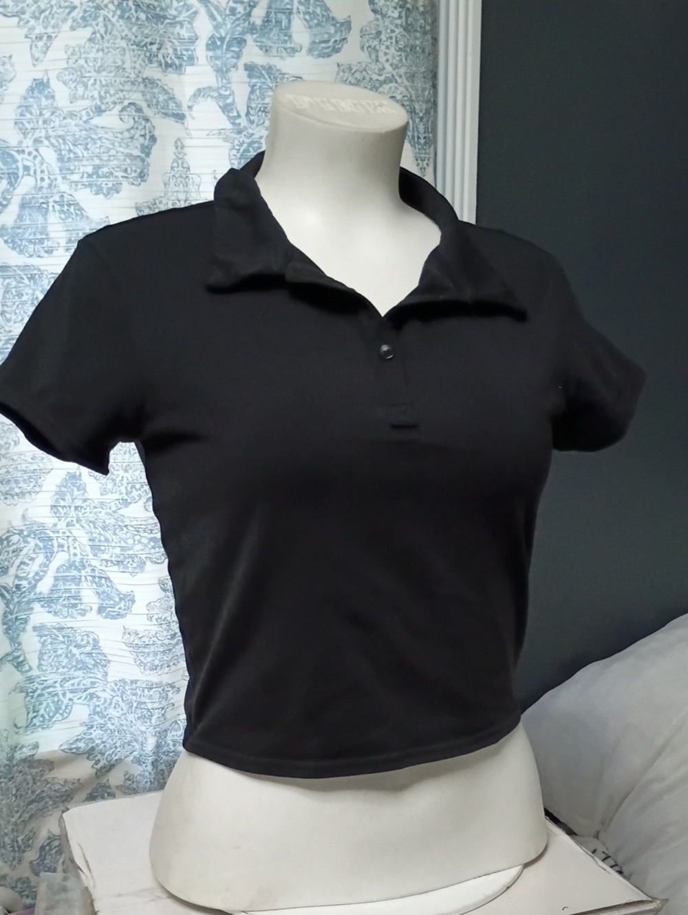 ALO Yoga Black Polo Crop Top with Short Sleeves